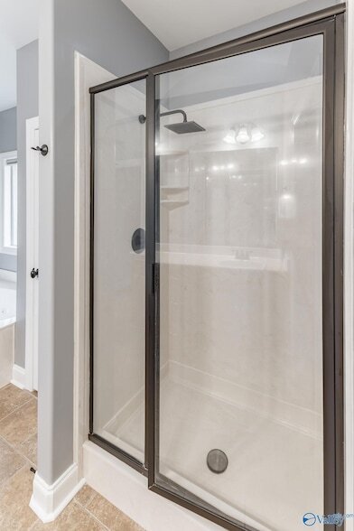 Building Photo - 126 Autumn Wind Dr