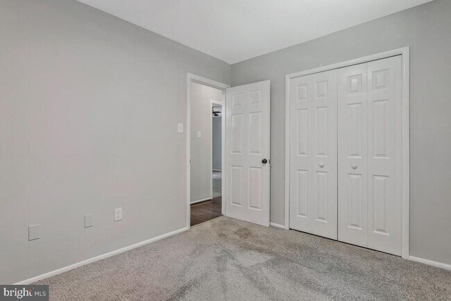 Building Photo - 9205 Midland Turn