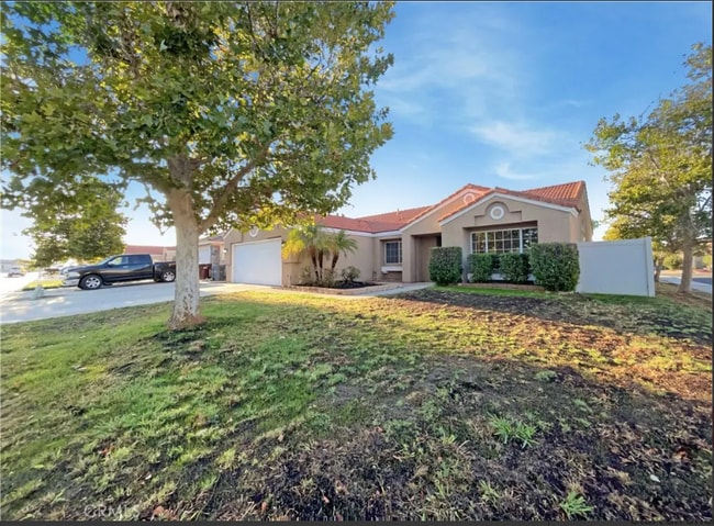 Building Photo - 25704 Pelion Rd