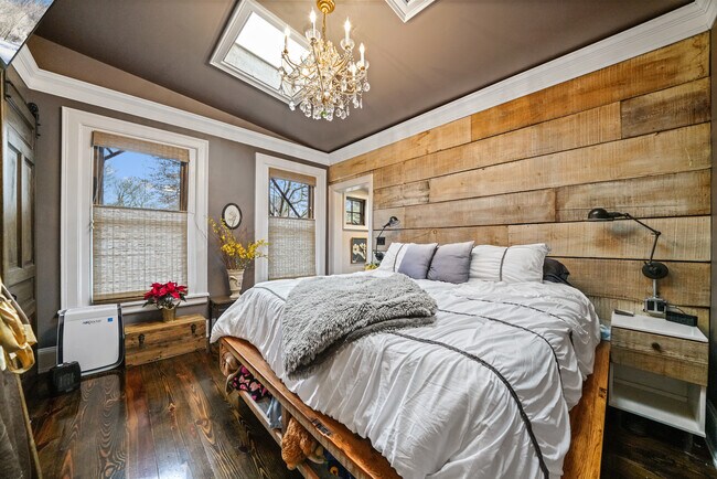 Building Photo - 415 W Union St