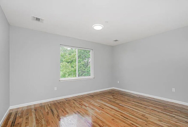 Building Photo - 31 Cunard Ave