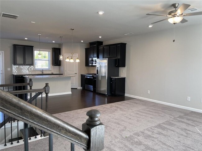 Building Photo - 3000 Regal Crown Dr