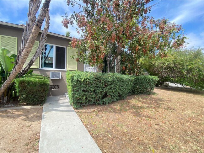 Building Photo - A North Park Gem! Remodeled! One of a kind...