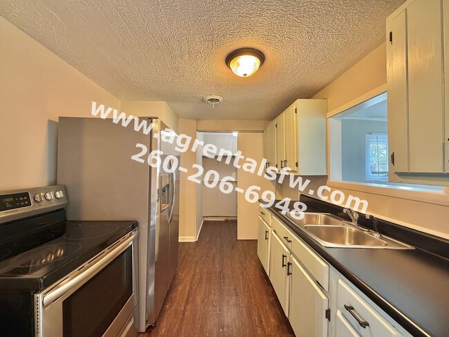 Building Photo - 2627 Belle Vista Blvd
