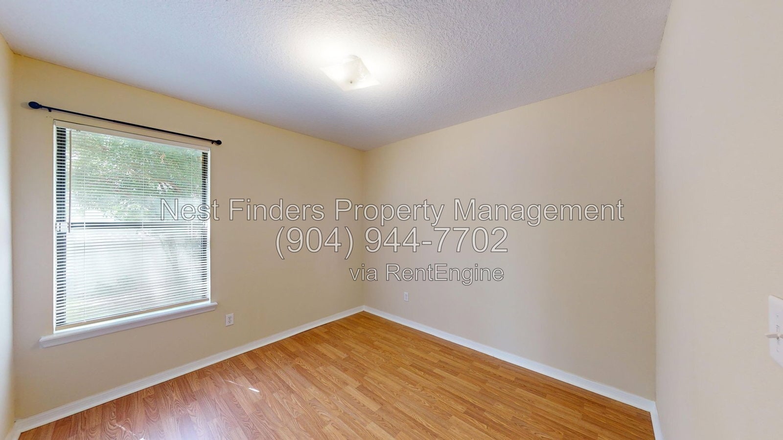 Building Photo - 315 Redwood Ln