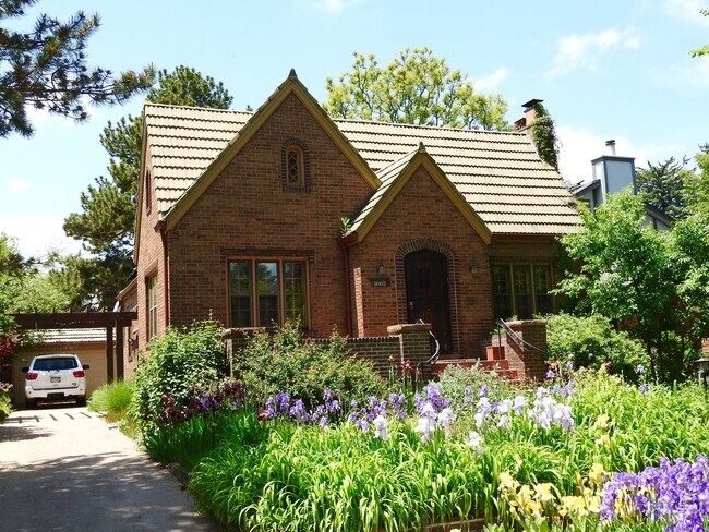 Building Photo - Park Hill Home For Rent