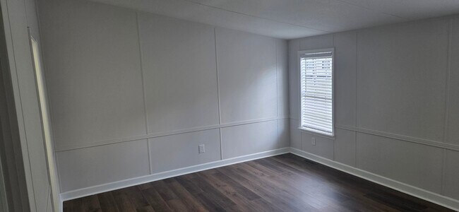 Building Photo - 93 Huckaberry Ln