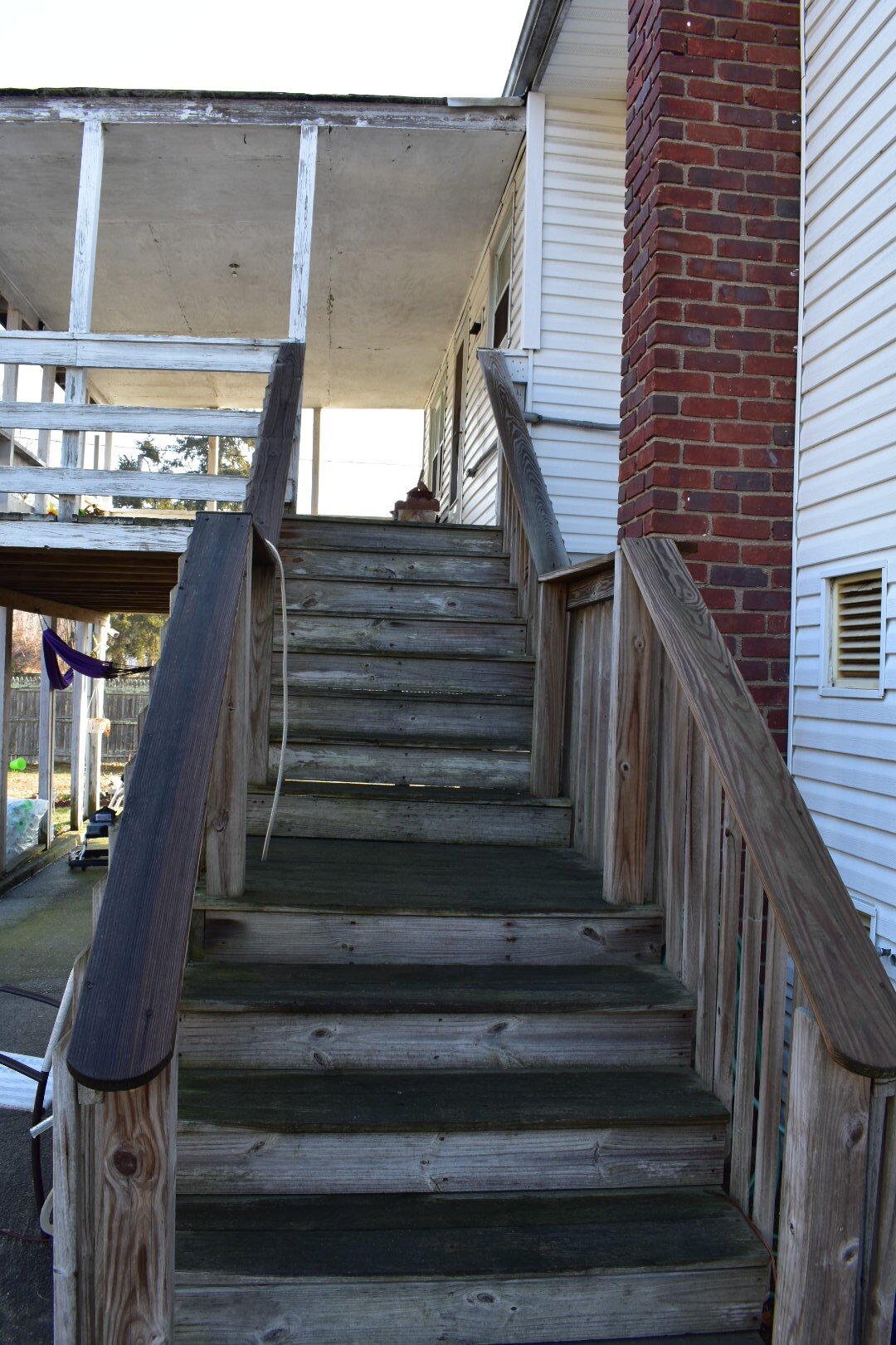 Building Photo - 85 Cedar Dr