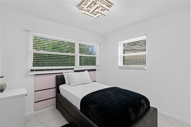 Building Photo - 408 Lancaster St