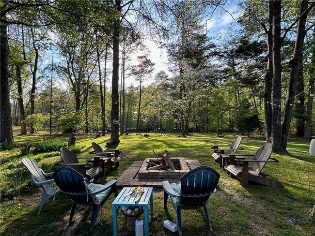 Building Photo - 4060 Merritt Dr