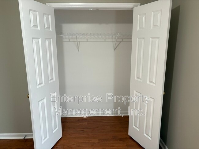 Building Photo - 11556 Milton Meadows Dr