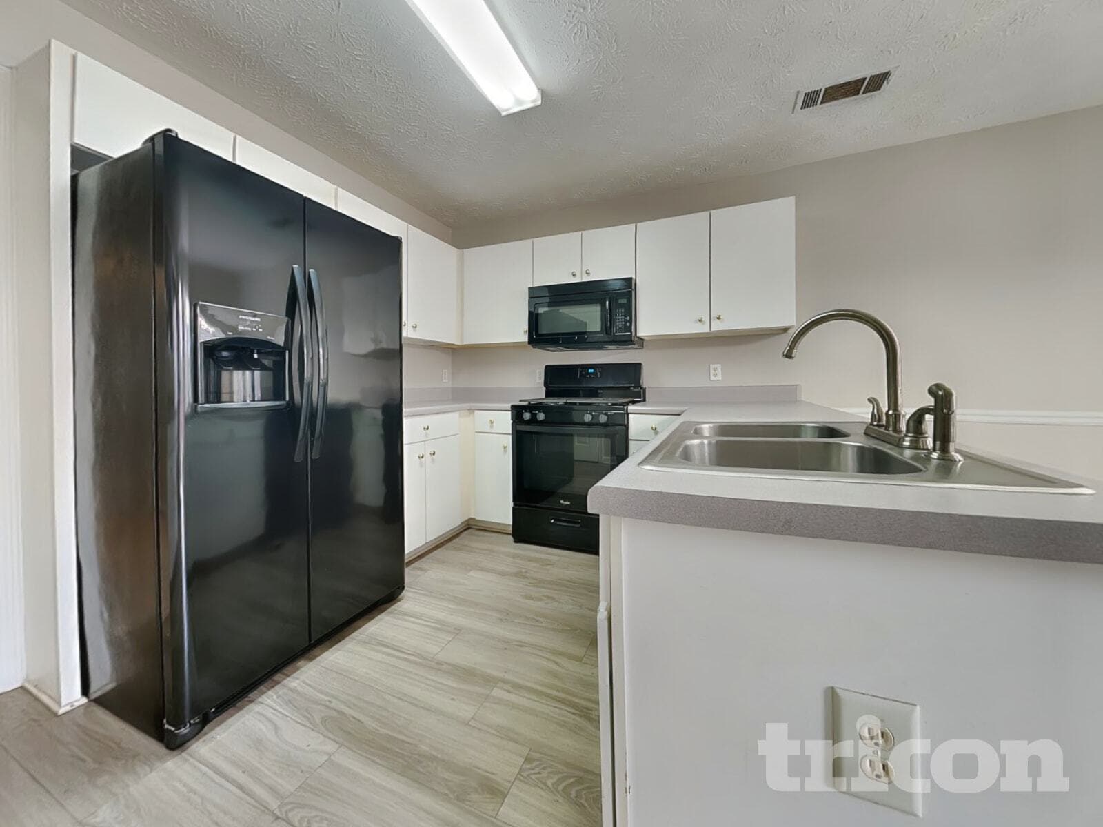 Building Photo - 62 Kirkhill Dr