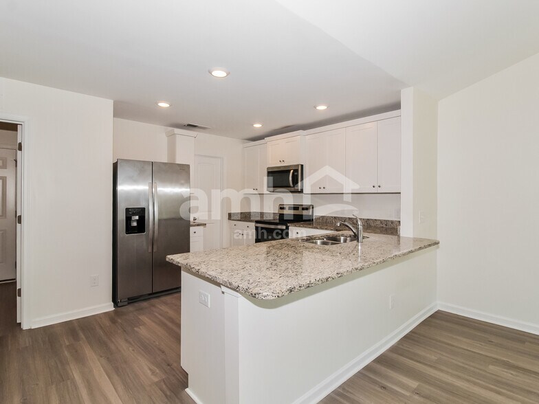 Building Photo - 1341 John Swann St