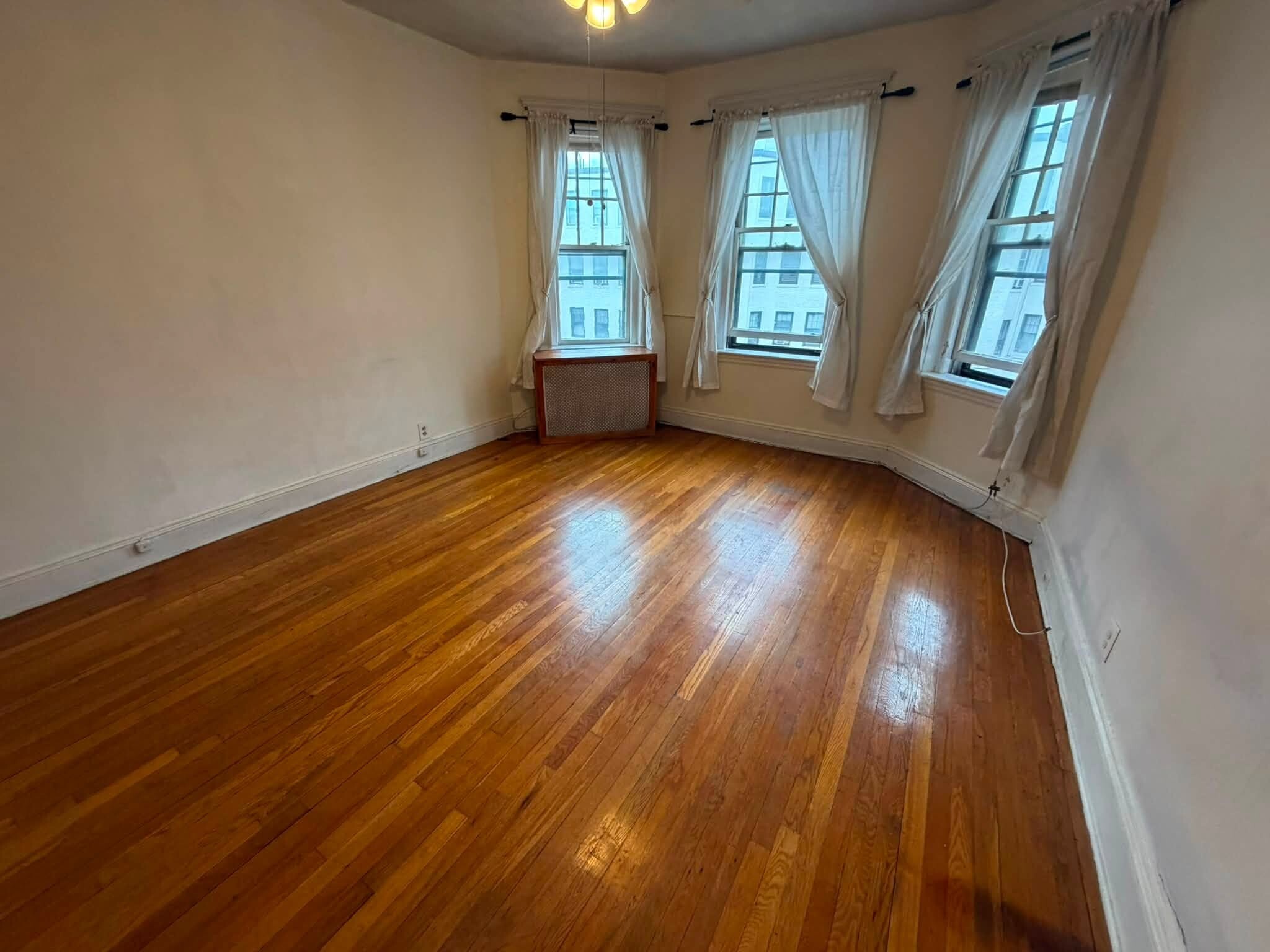 Building Photo - 313 Allston St