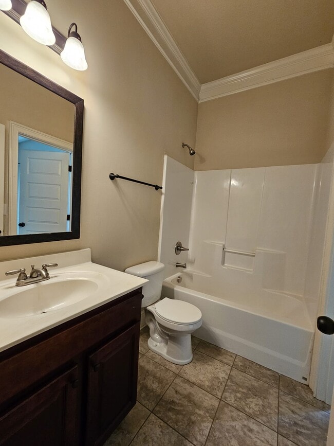 Building Photo - 416 Sunnybrook Ln