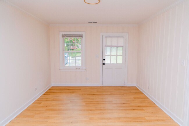 Building Photo - 103 Cresap Rd