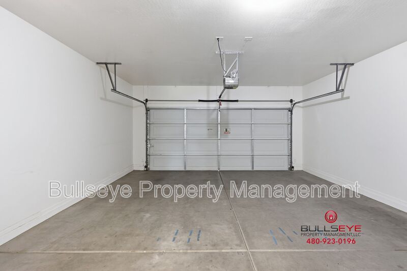 Building Photo - 4224 E Bruce Ct