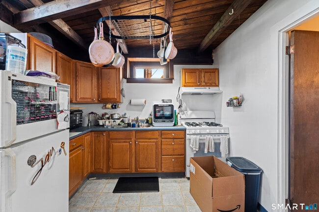 Building Photo - 251 Lawrence St