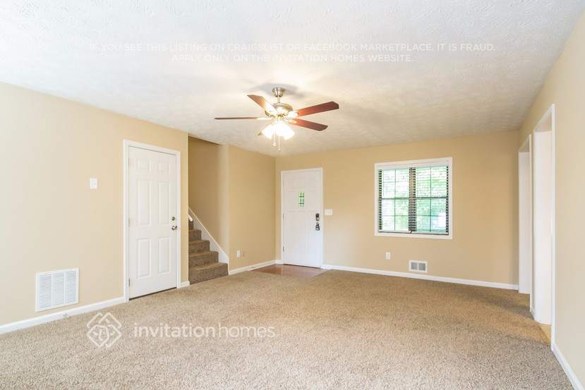 Building Photo - 2732 Shetland Ln NW
