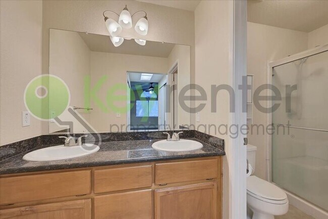 Building Photo - 3040 Danehurst Ct