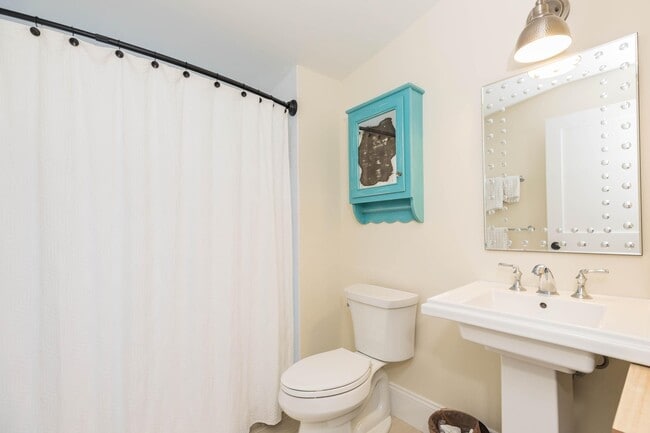 Building Photo - 1 Franklin St