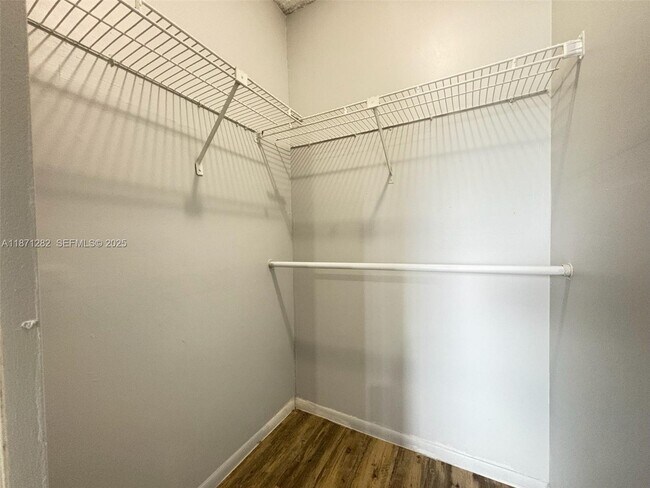 Building Photo - 8913 NW 28th Dr