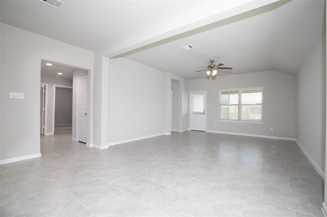 Building Photo - 18435 Grayson Blf Wy