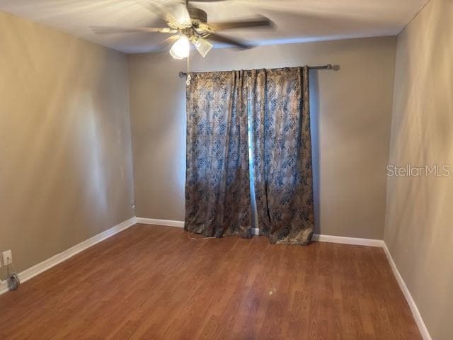 Building Photo - 4409 W Varn Ave