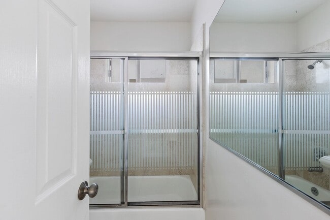 Building Photo - 5137 Chimineas Ave