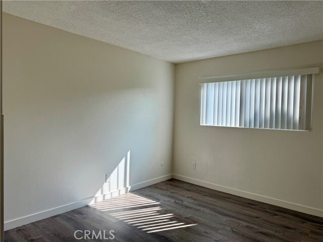 Building Photo - 6082 Fullerton Ave