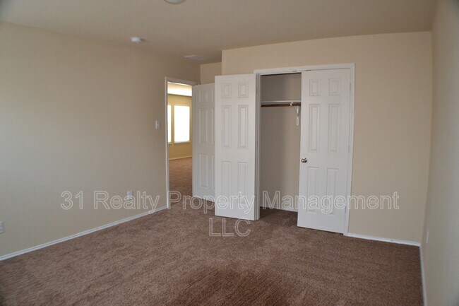 Building Photo - 12970 Ambrose Dr