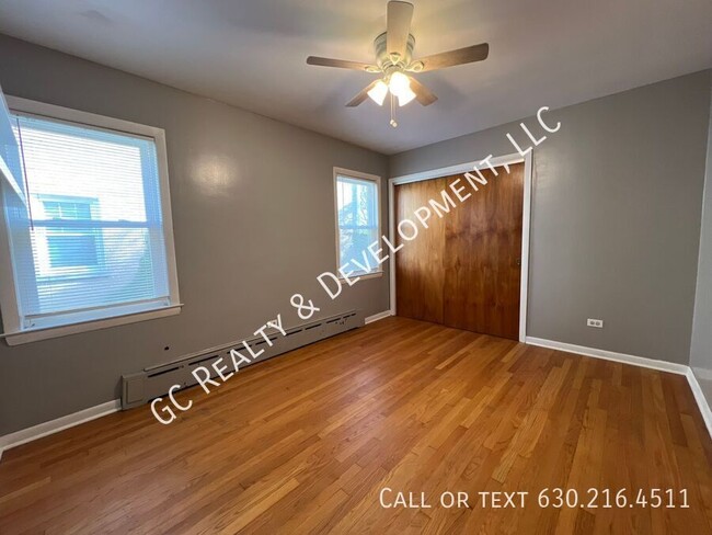 Building Photo - ***RIVERSIDE LOCATION / UPDATED 2BDRM - 1B...