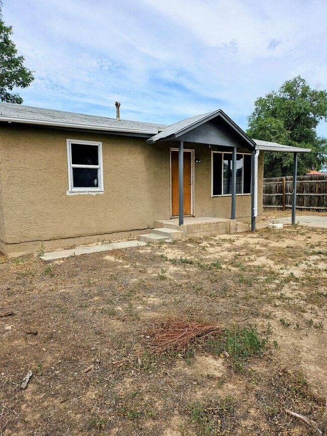 Building Photo - ALL PROSPECTIVE TENANTS MUST SUBMIT A $58 NON-REFUNDABLE APPLICATION FEE PER APPLICANT ONLINE AND...