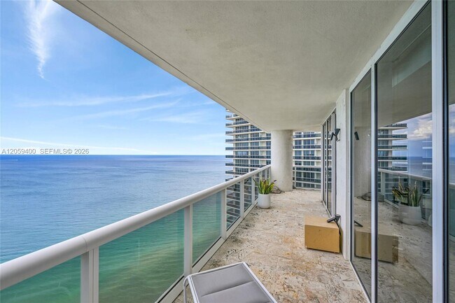 Building Photo - 1800 S Ocean Dr