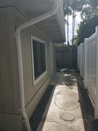 Building Photo - 2 Bed 1 Bath in Beautiful Kailua