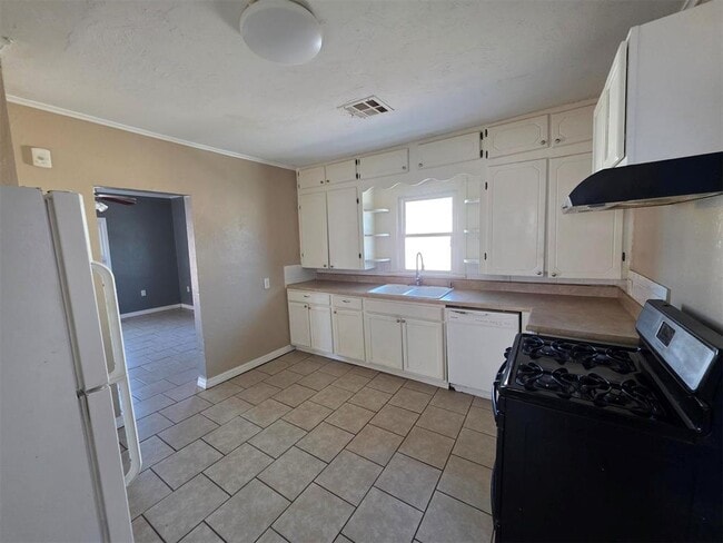 Building Photo - 1517 N Park Ave