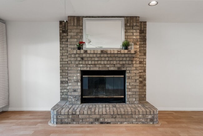 Building Photo - 509 Wilshire Dr