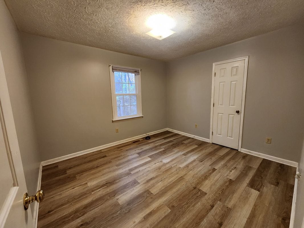 Building Photo - 27 Braxton Dr