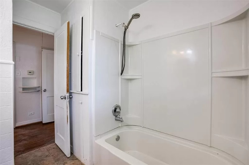 Building Photo - 1425 Cedar Crest Dr