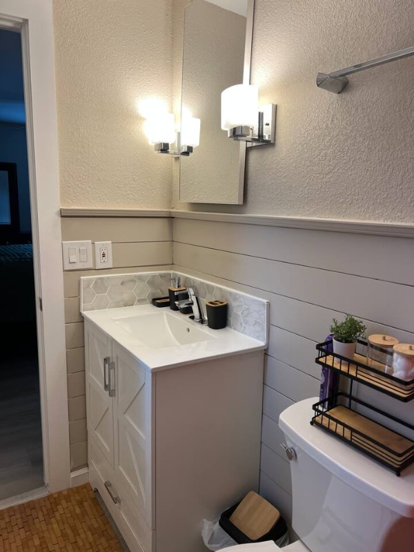 Building Photo - 4332 Key Largo Dr