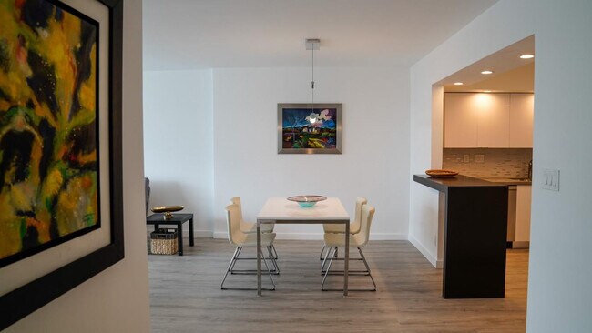 Building Photo - 3750 Galt Ocean Dr