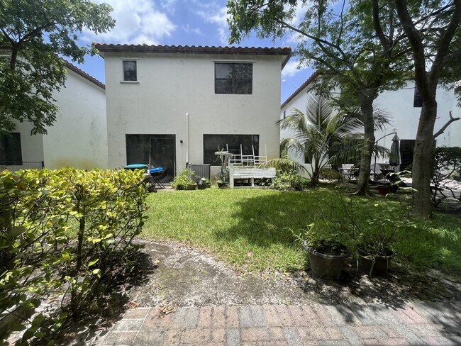 Building Photo - 9165 SW 36th Mnr