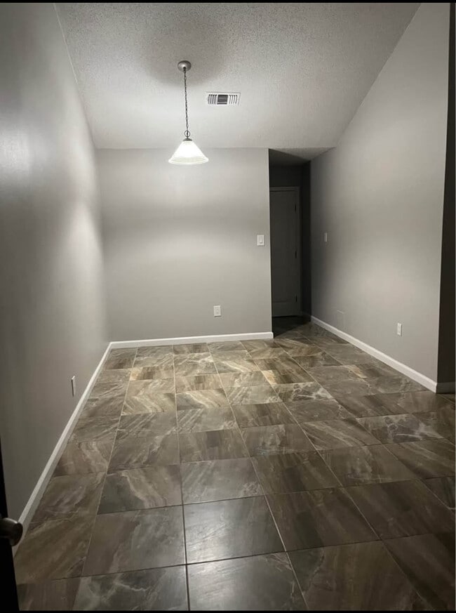 Building Photo - 508 Heritage Cove