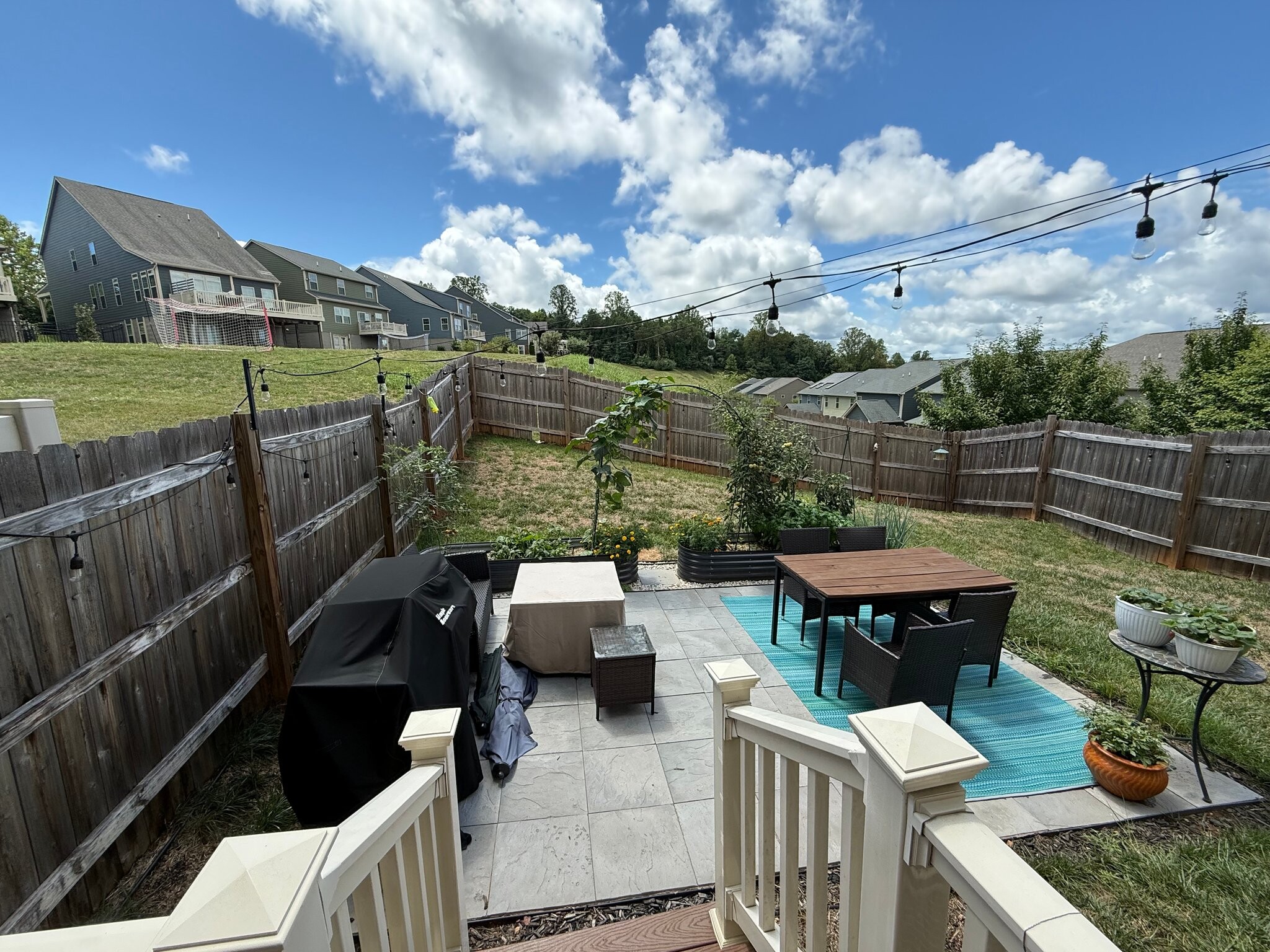 Building Photo - 814 Oval Park Ln