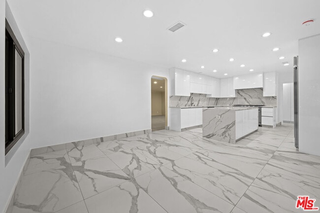 Building Photo - 17449 Sumiya Dr