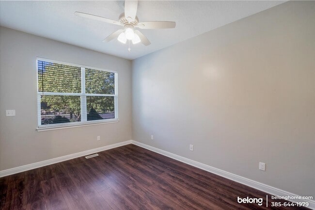 Building Photo - 3091 Sandpiper Rd