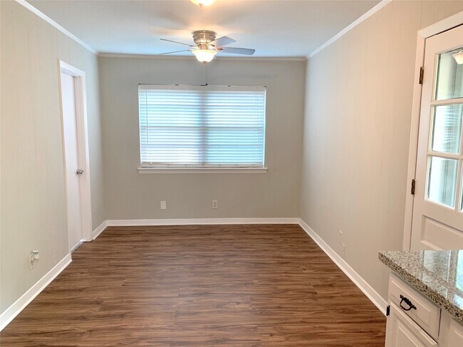 Building Photo - 4423 Warm Springs Rd