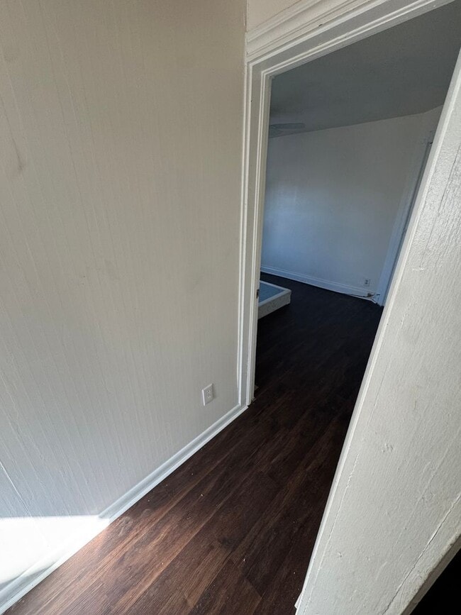 Building Photo - 3 Bedroom 1.5 Bath in Natrona Heights!