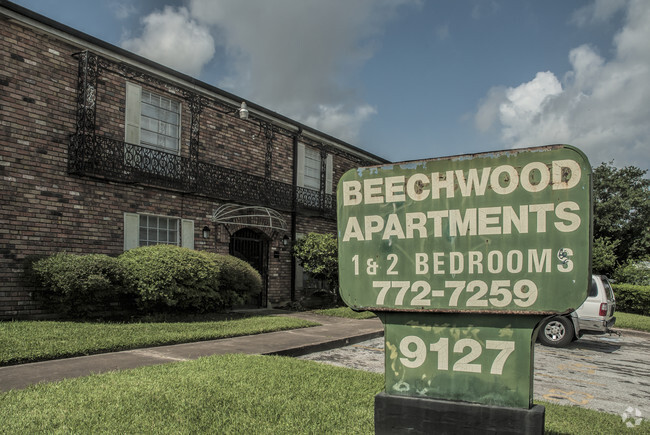 Building Photo - Beechwood Apartments