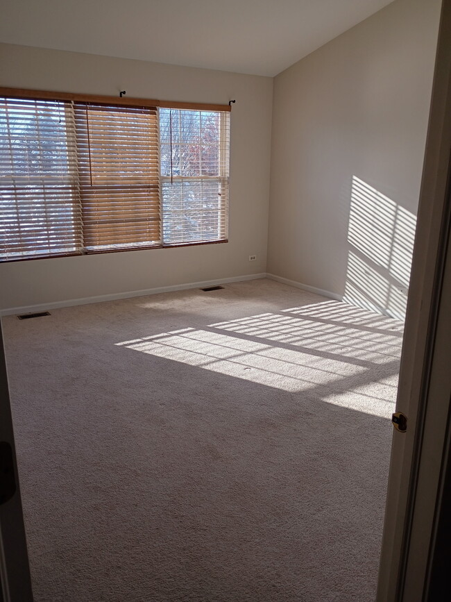 Building Photo - 188 S Concord Dr